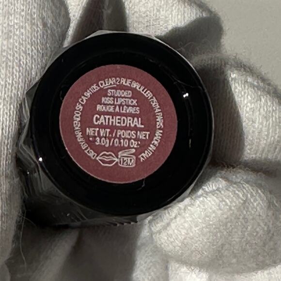 KVD Beauty Kat von D Studded Kiss Lipstick Cathedral Full Size 3.0g .10 oz BNIB - Picture 9 of 13